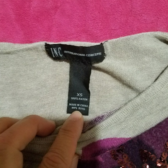 Top - Picture 2 of 2